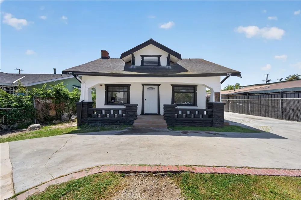 132 W 74th Street Los Angeles, CA 90003