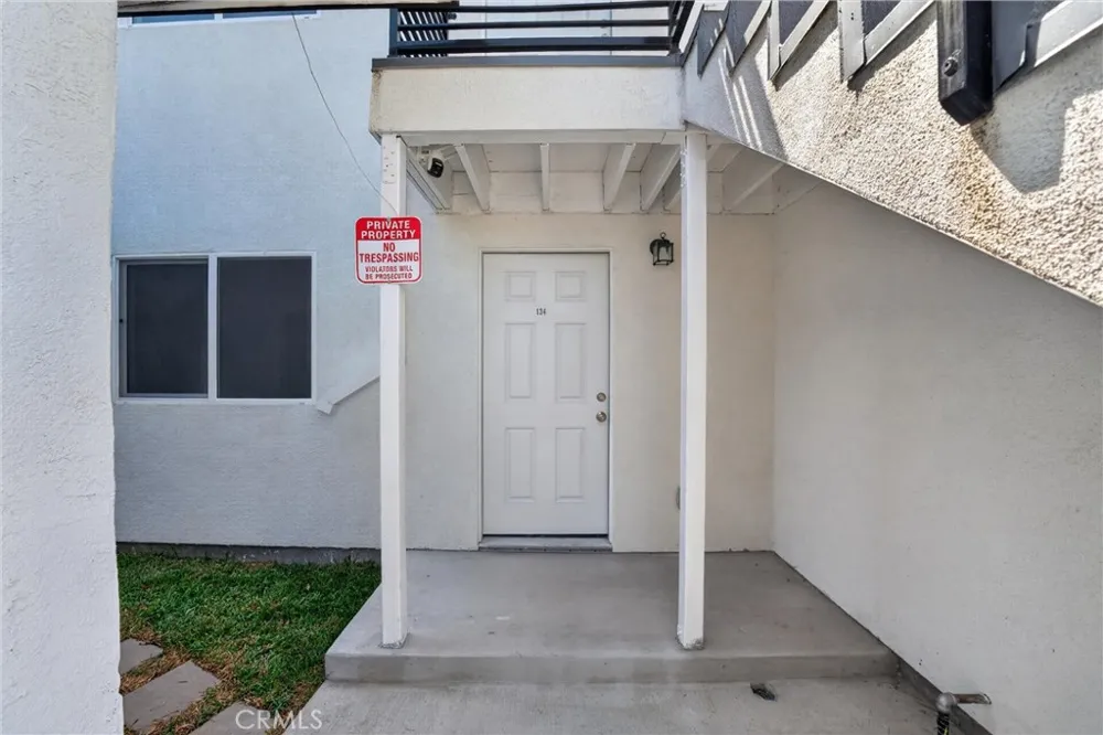 132 W 74th Street Los Angeles, CA 90003