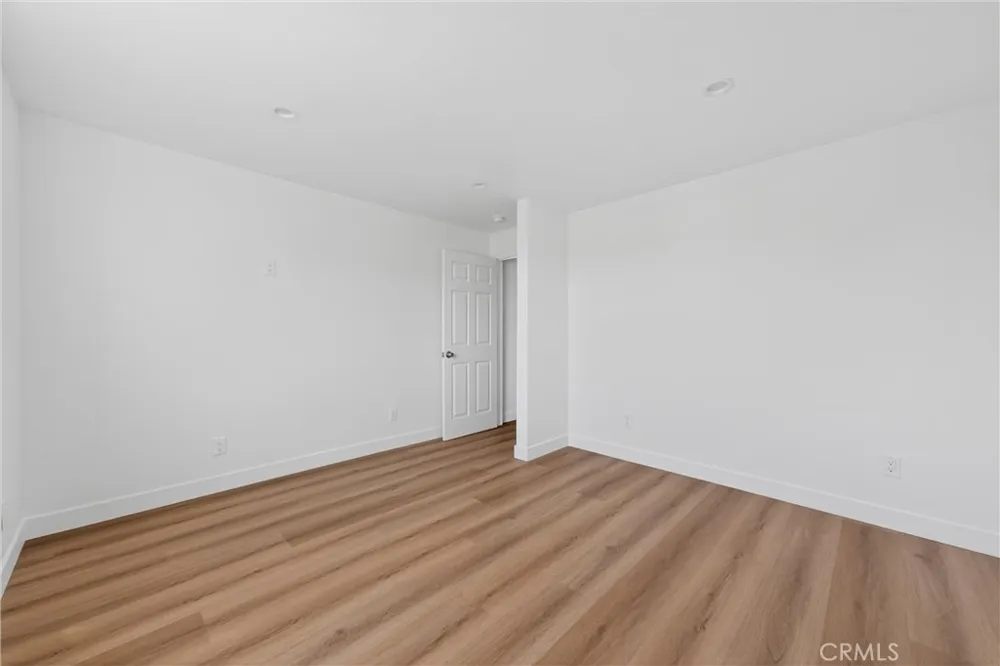132 W 74th Street Los Angeles, CA 90003