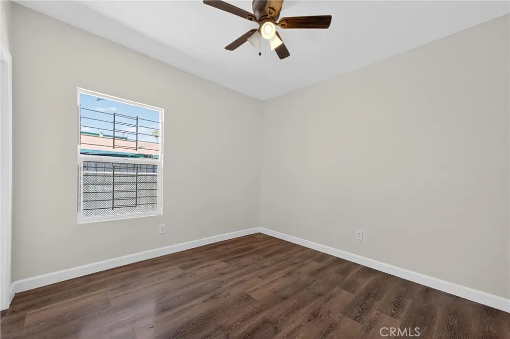 132 W 74th Street Los Angeles, CA 90003