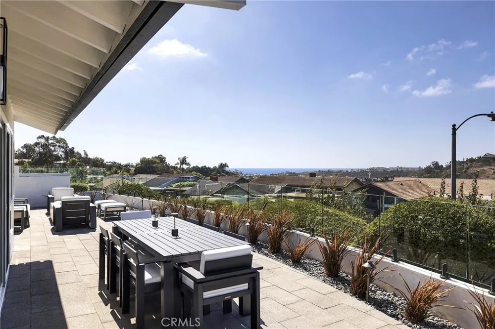 323 Calle Empalme San Clemente, CA 92672