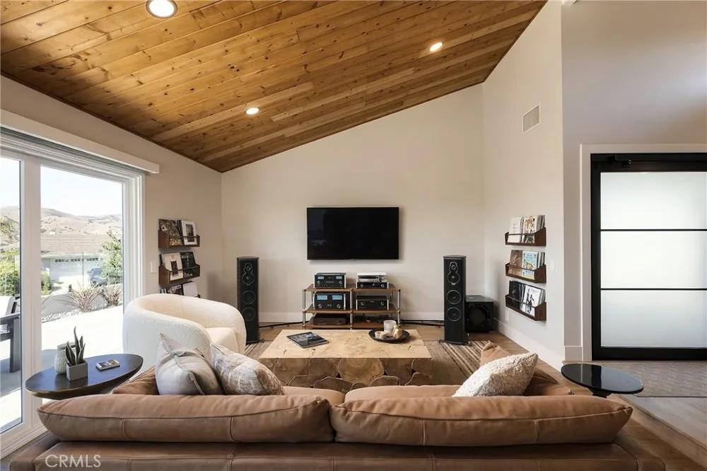 323 Calle Empalme San Clemente, CA 92672