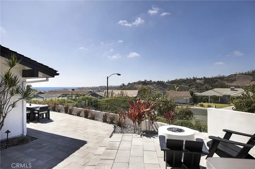 323 Calle Empalme San Clemente, CA 92672