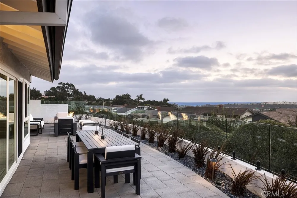 323 Calle Empalme San Clemente, CA 92672