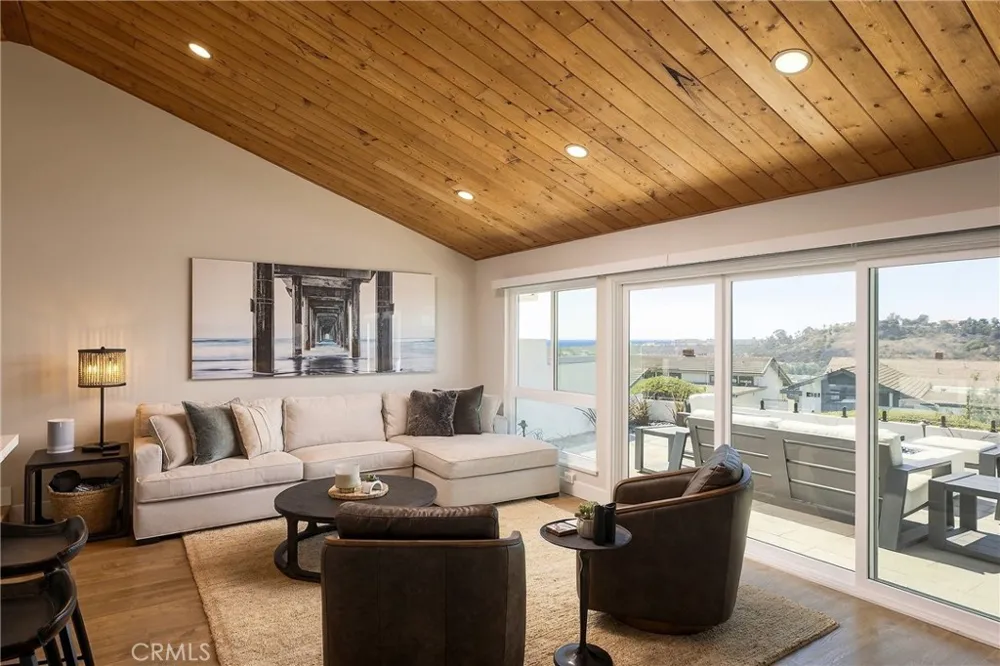 323 Calle Empalme San Clemente, CA 92672