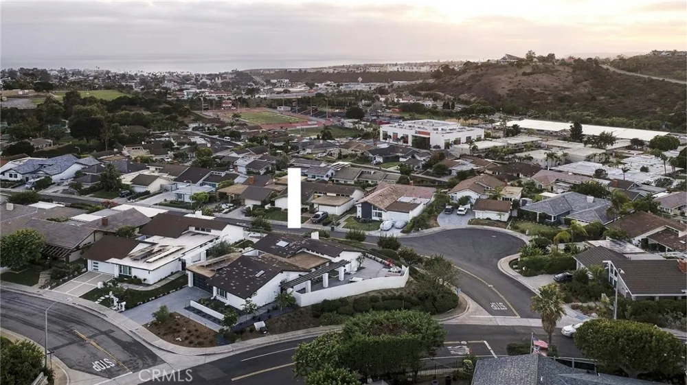323 Calle Empalme San Clemente, CA 92672