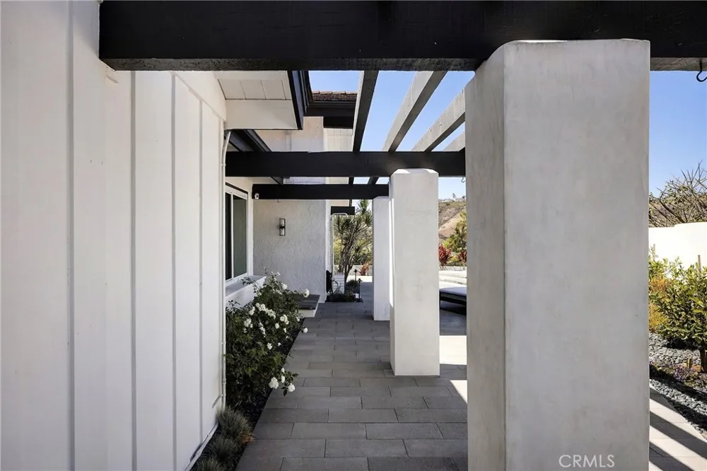 323 Calle Empalme San Clemente, CA 92672