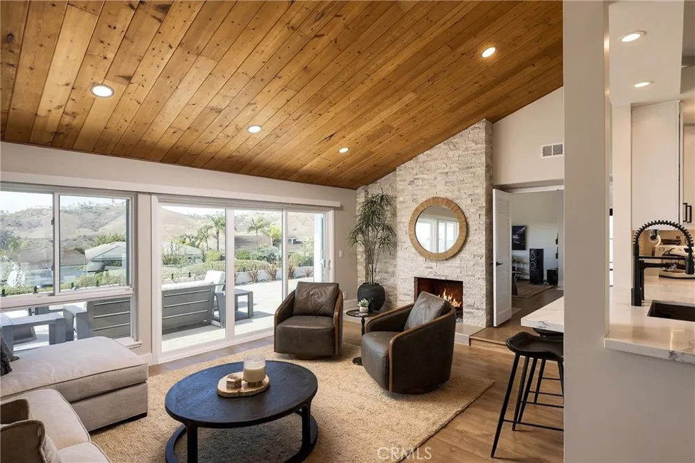 323 Calle Empalme San Clemente, CA 92672