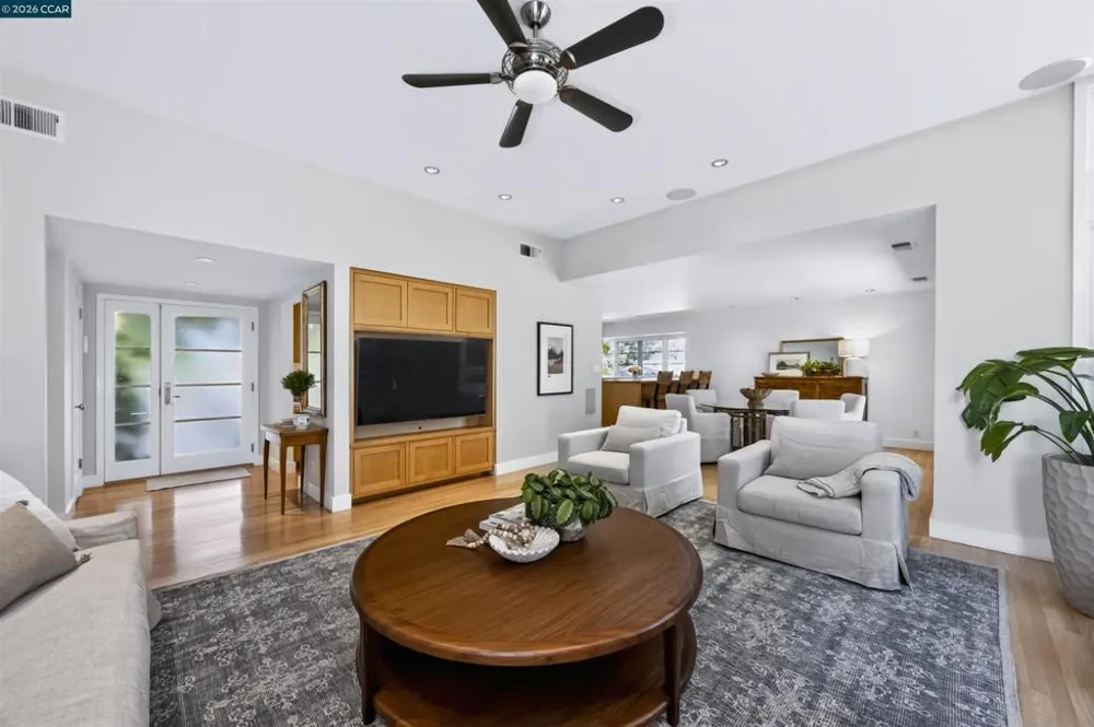 3237 Driftwood Dr Lafayette, CA 94549