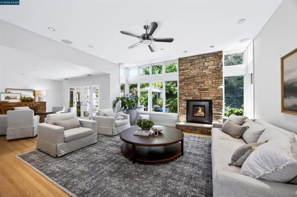 3237 Driftwood Dr Lafayette, CA 94549