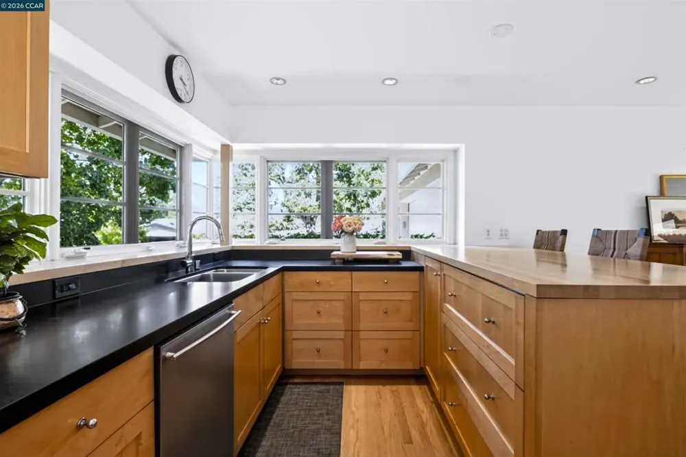 3237 Driftwood Dr Lafayette, CA 94549