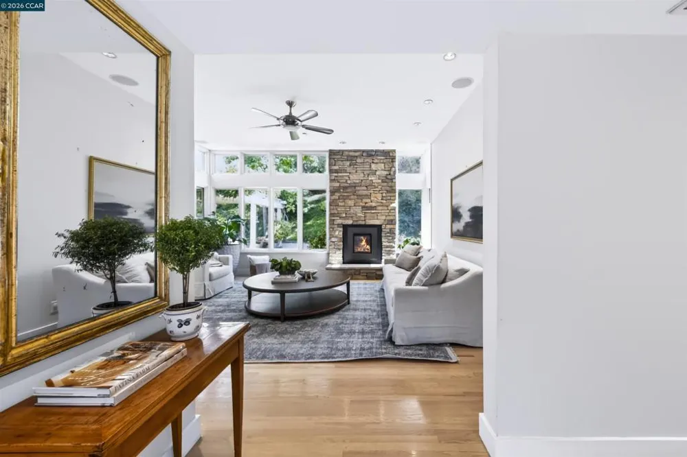3237 Driftwood Dr Lafayette, CA 94549