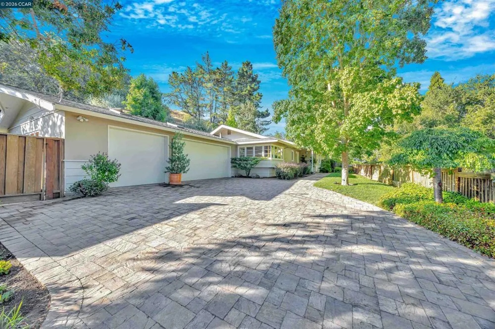 3237 Driftwood Dr Lafayette, CA 94549