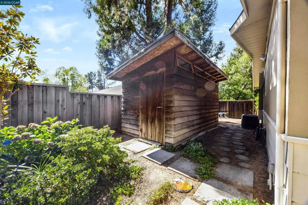 3237 Driftwood Dr Lafayette, CA 94549