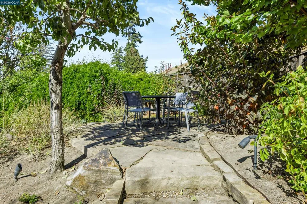 3237 Driftwood Dr Lafayette, CA 94549