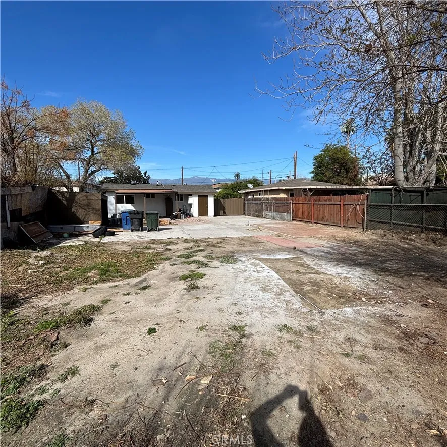 885 San Jacinto San Bernardino, CA 92408