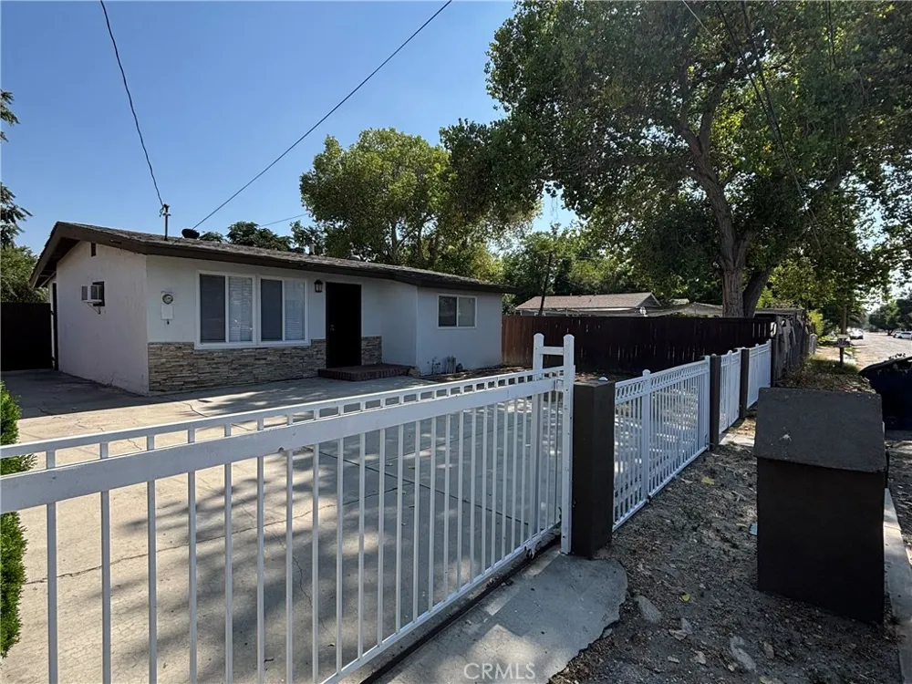 885 San Jacinto San Bernardino, CA 92408