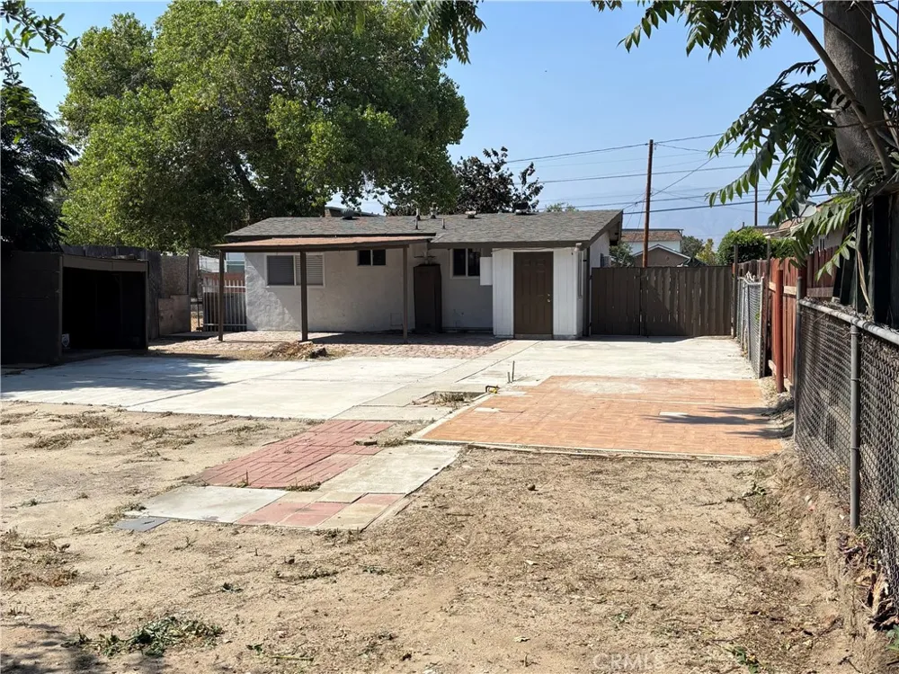 885 San Jacinto San Bernardino, CA 92408