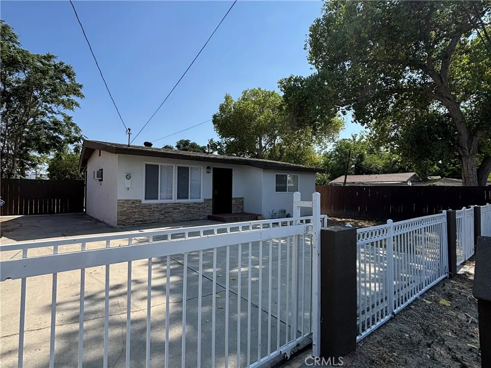 885 San Jacinto San Bernardino, CA 92408