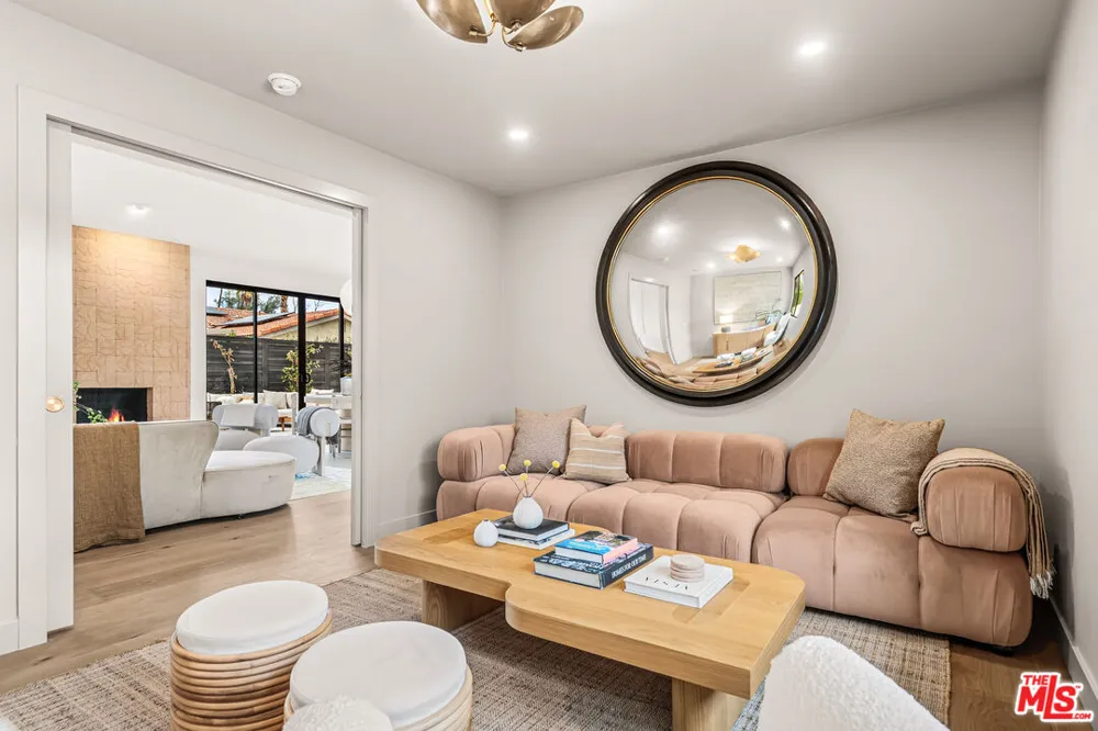 2942 E Orella Circle Palm Springs, CA 92264