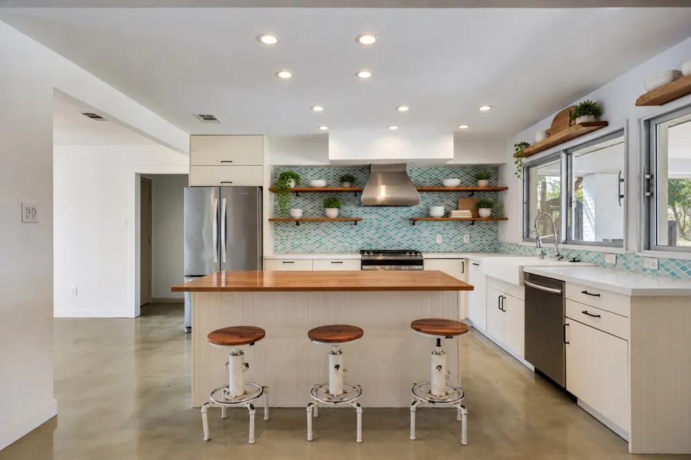 6209 Daffan Lane Austin, TX 78724
