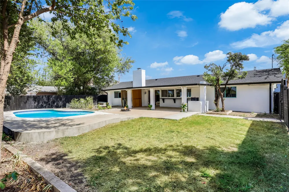 6209 Daffan Lane Austin, TX 78724