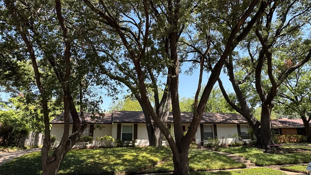3543 Warick Drive Dallas, TX 75229