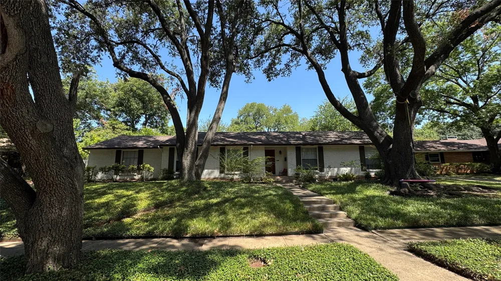 3543 Warick Drive Dallas, TX 75229