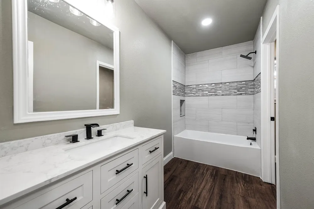 717 Cedar Lawn Drive Alvin, TX 77511