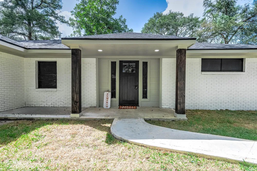 717 Cedar Lawn Drive Alvin, TX 77511