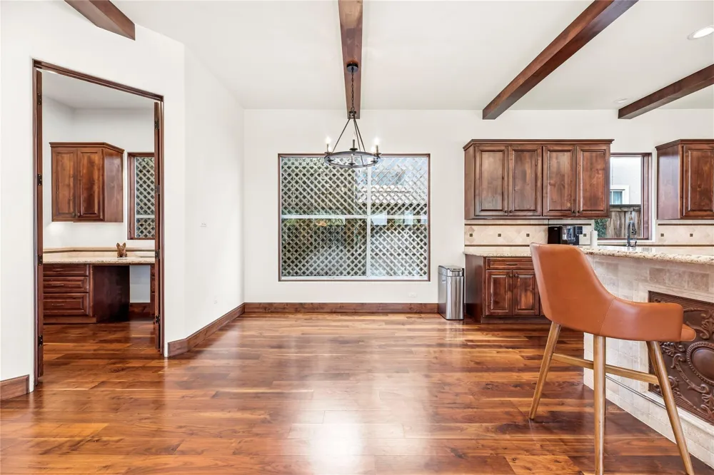 3803 Drake Street Houston, TX 77005