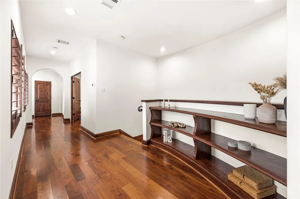 3803 Drake Street Houston, TX 77005