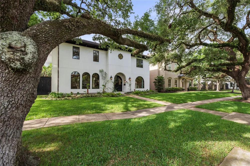 3803 Drake Street Houston, TX 77005