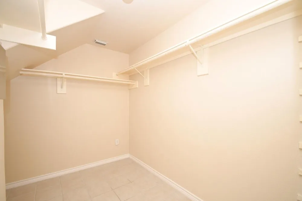 10430 Sanibel Falls Court Houston, TX 77095