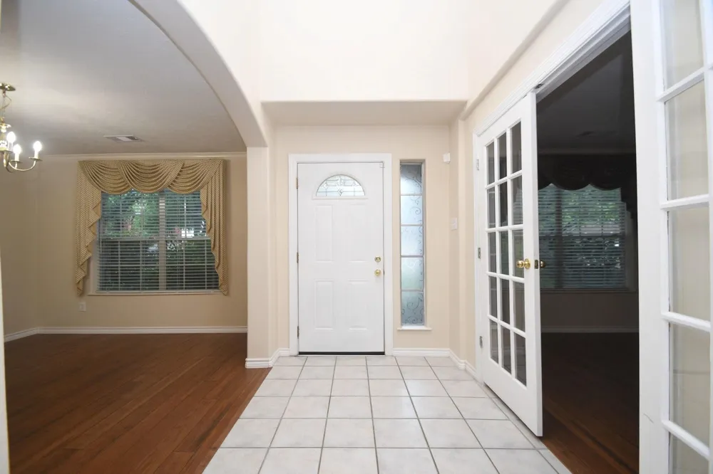 10430 Sanibel Falls Court Houston, TX 77095