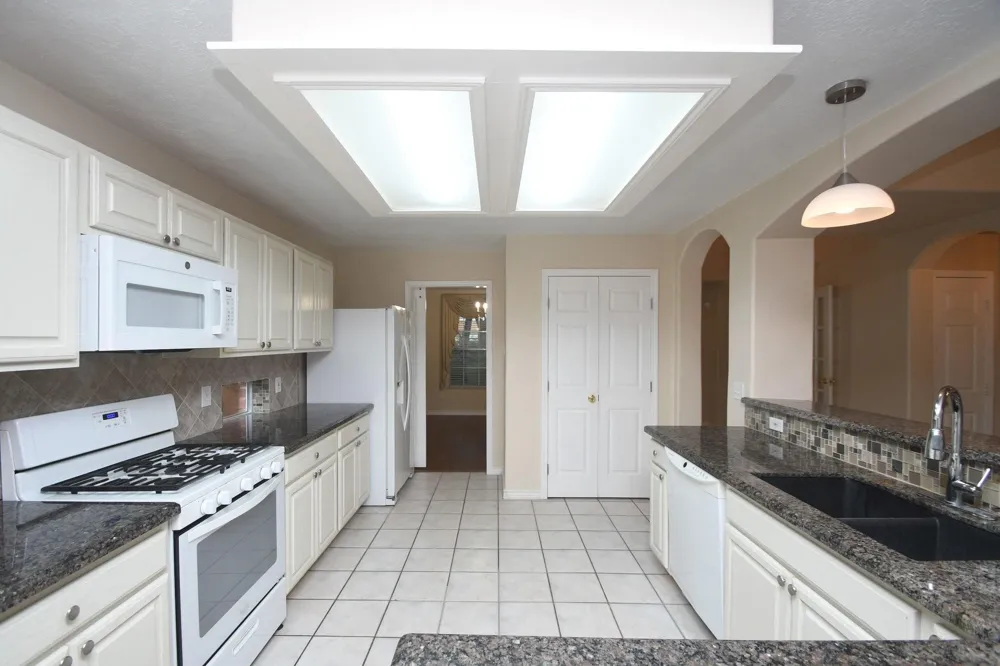 10430 Sanibel Falls Court Houston, TX 77095