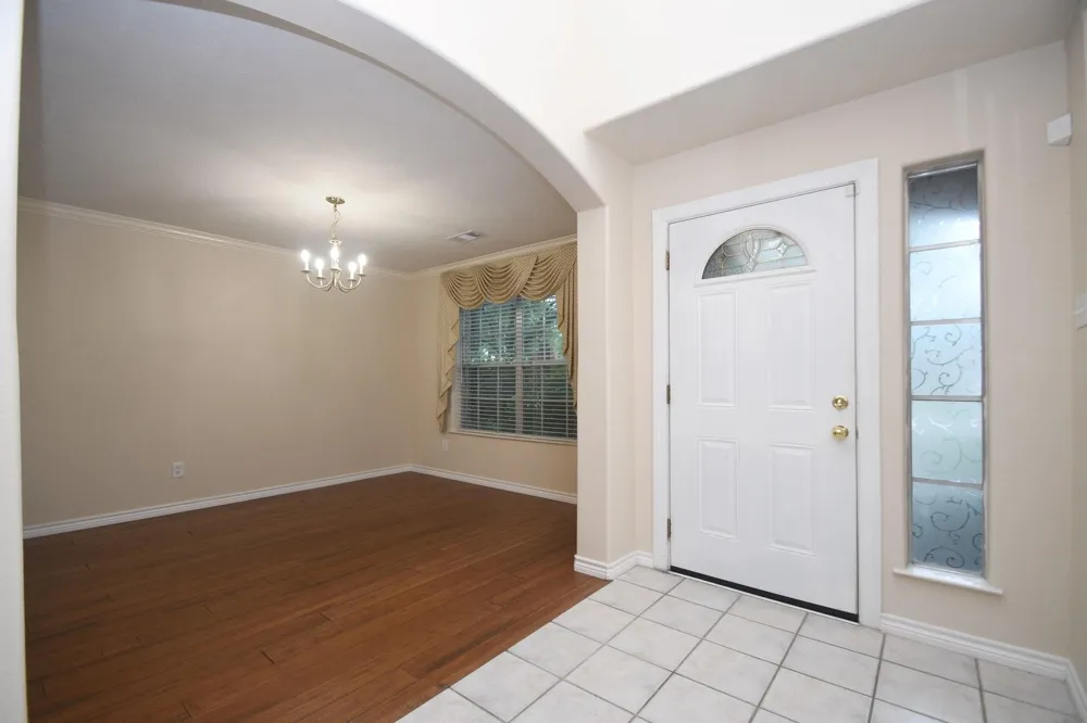 10430 Sanibel Falls Court Houston, TX 77095