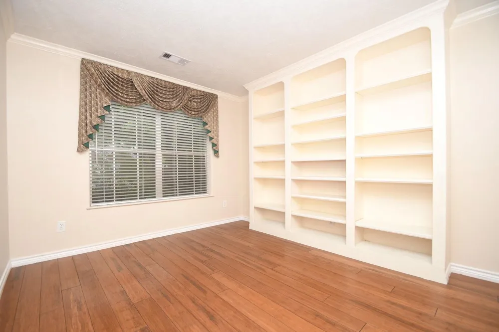 10430 Sanibel Falls Court Houston, TX 77095