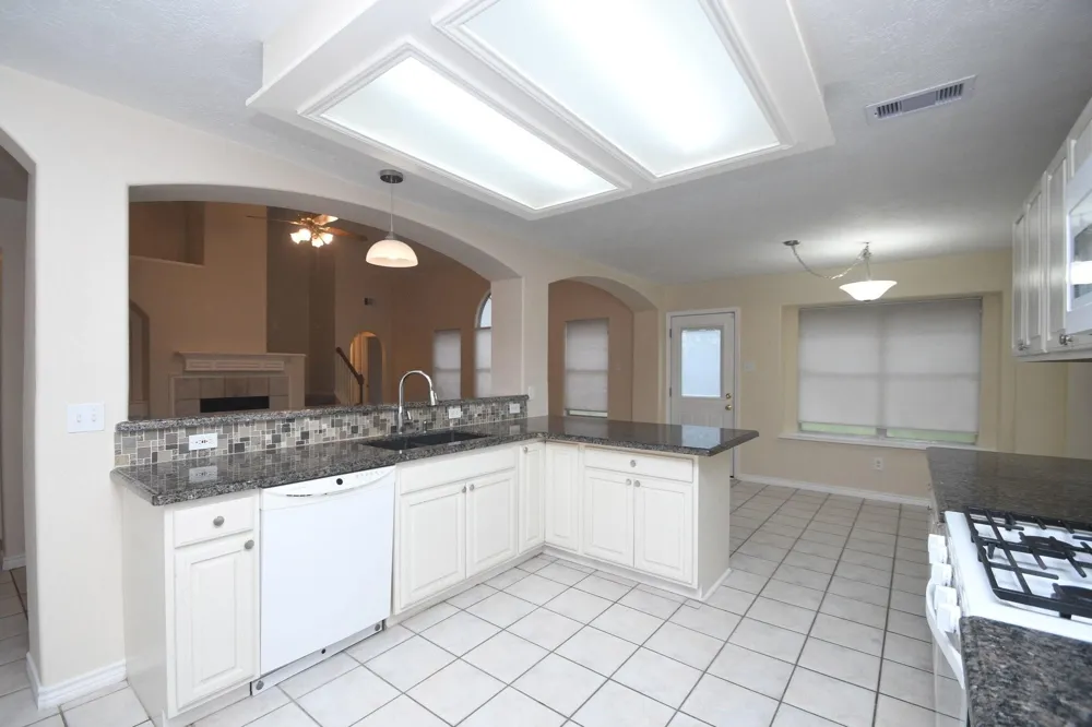 10430 Sanibel Falls Court Houston, TX 77095