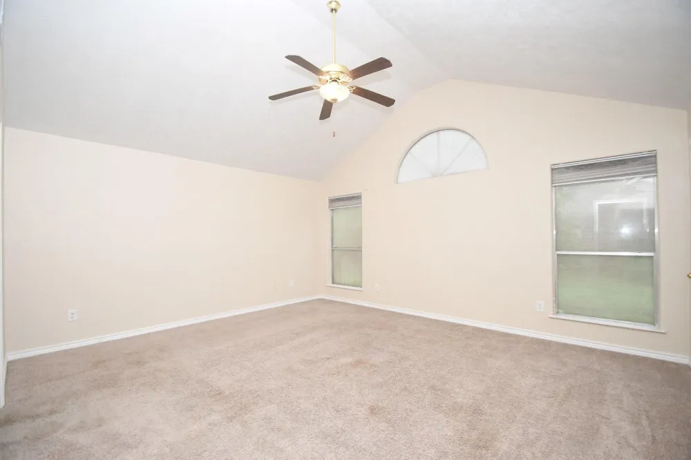 10430 Sanibel Falls Court Houston, TX 77095