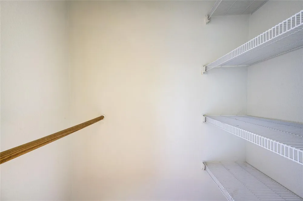 3055 Walnut Bend Lane #21 Houston, TX 77042