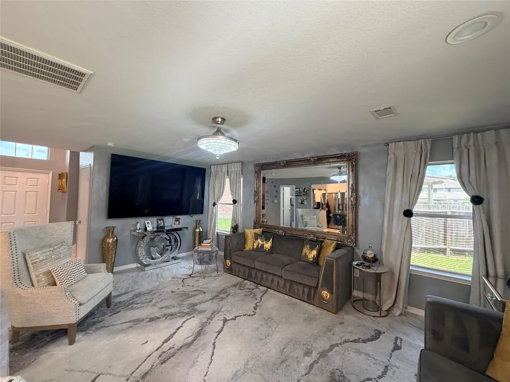 118 Highland Street Texas City, TX 77591