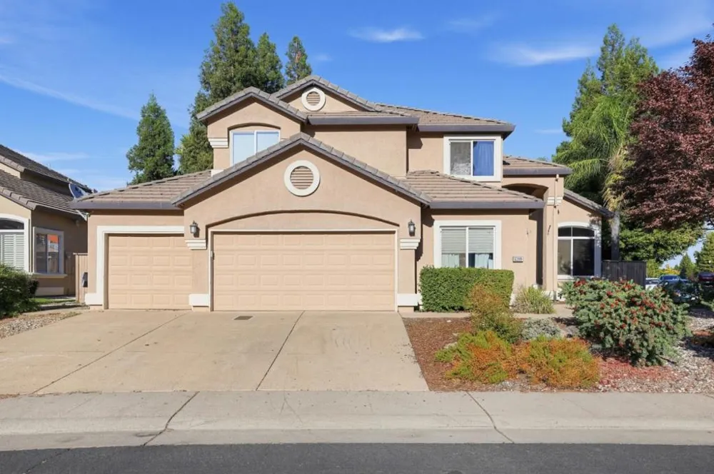 3289 Big Bear Drive Roseville, CA 95747