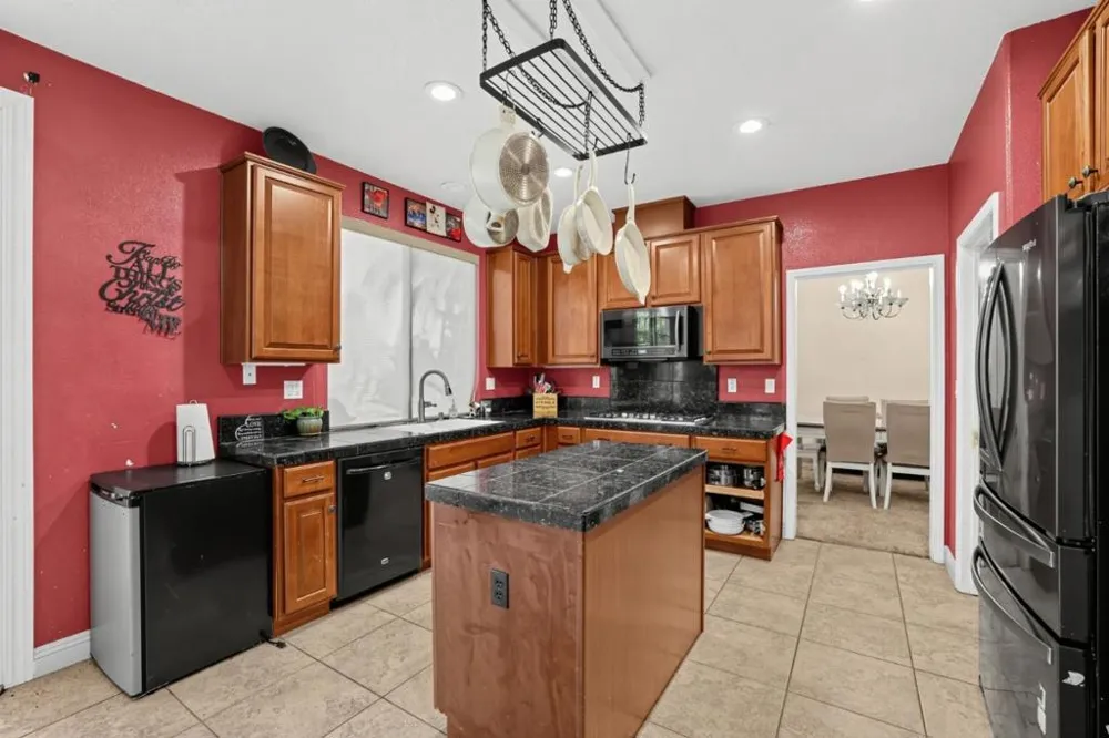 3289 Big Bear Drive Roseville, CA 95747