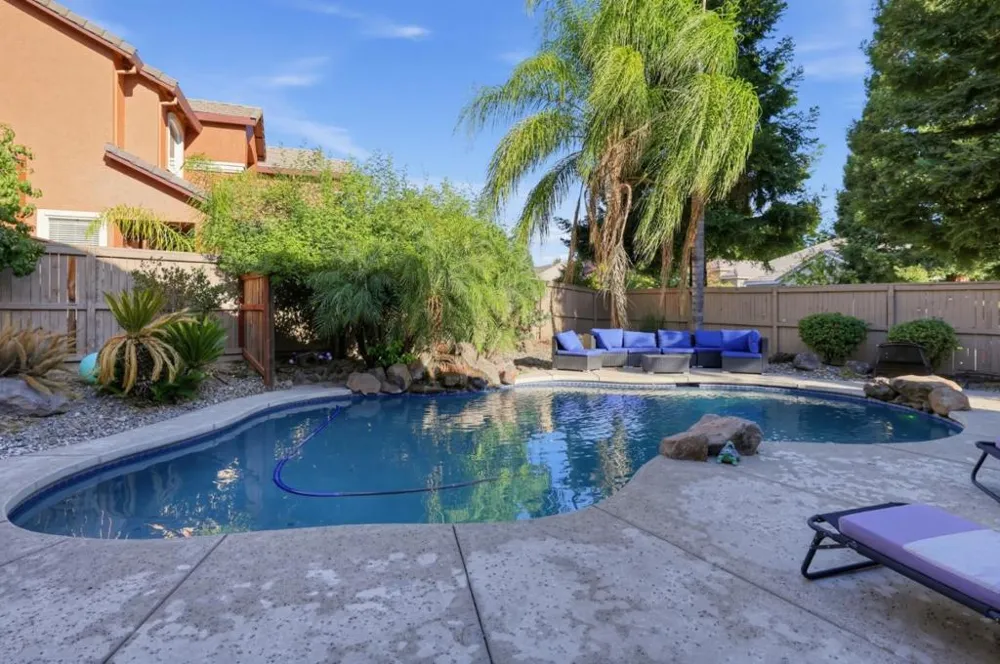 3289 Big Bear Drive Roseville, CA 95747