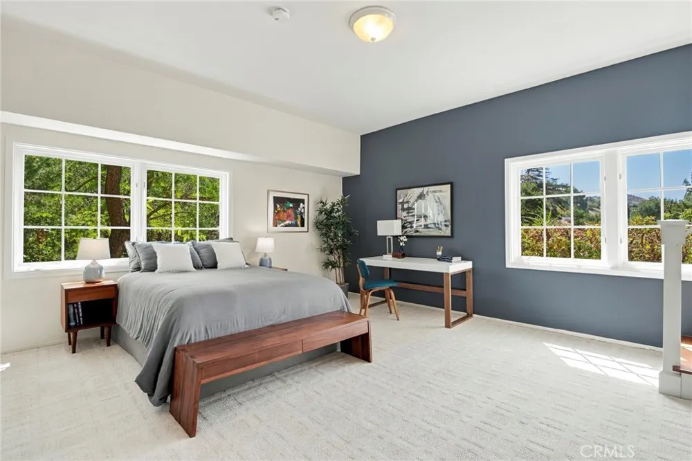 1820 Verdugo Knolls Glendale, CA 91208