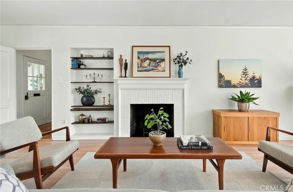 1820 Verdugo Knolls Glendale, CA 91208
