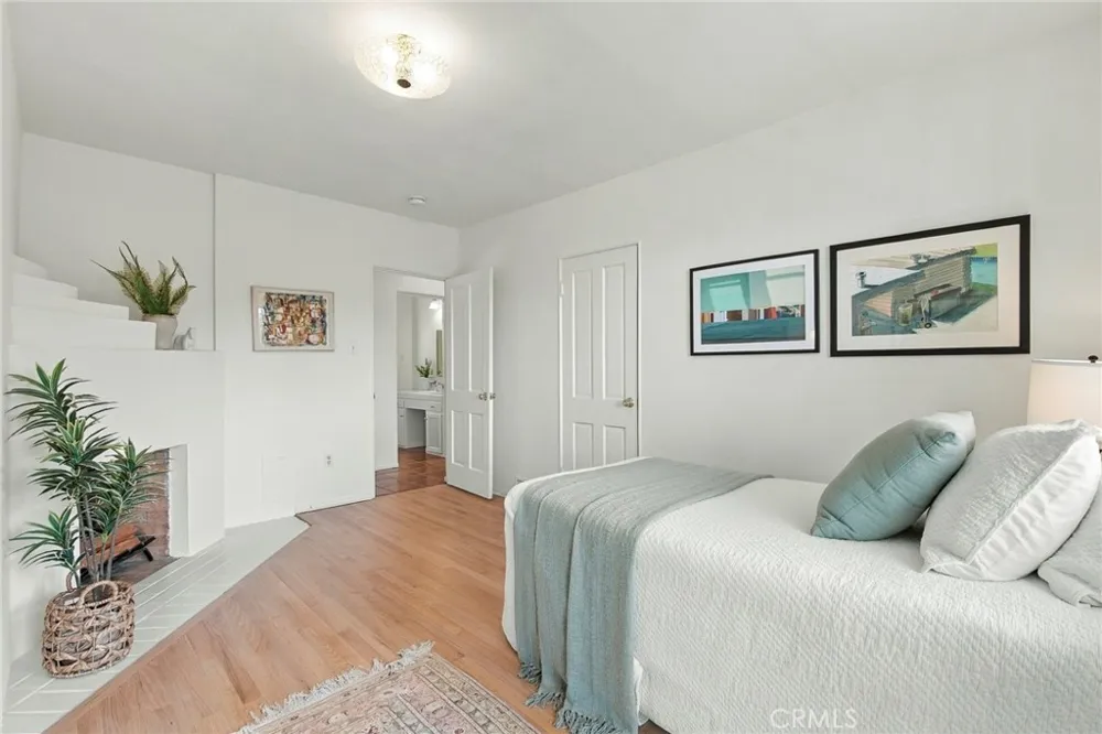 1820 Verdugo Knolls Glendale, CA 91208
