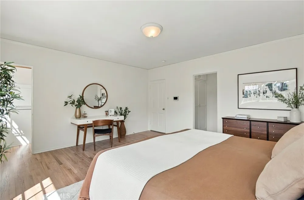 1820 Verdugo Knolls Glendale, CA 91208