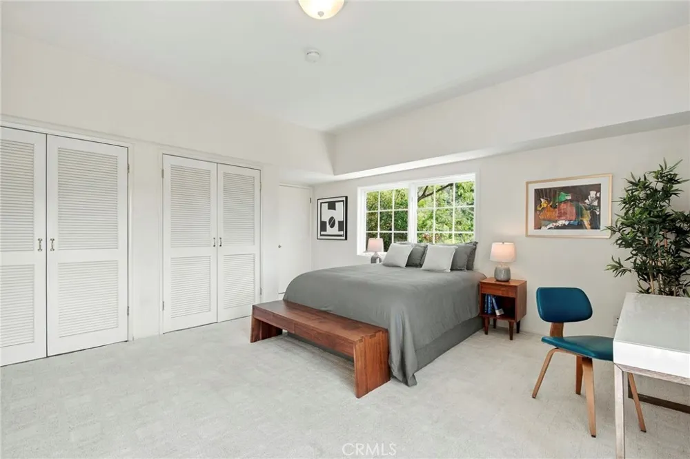 1820 Verdugo Knolls Glendale, CA 91208